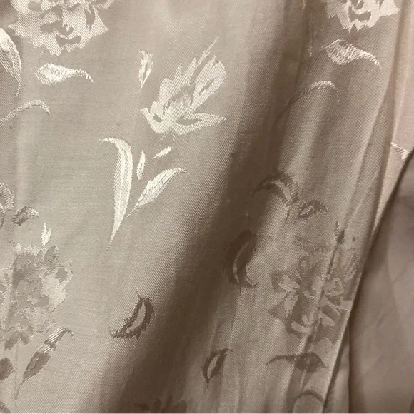 Lulu’s Red Carpet Ready Floral Satin Jacquard Halter Dress - Picture 15 of 16